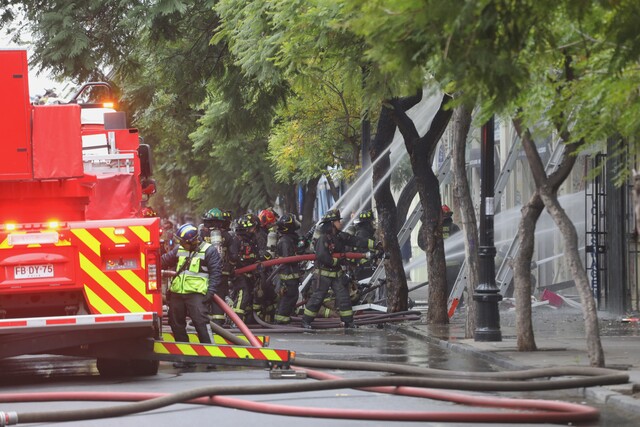 Incendio afecta liceo de Yerbas Buenas