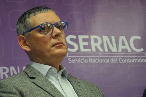 Sernac demanda a dos empresas eléctricas por cortes de agosto