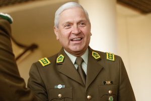 General Yañez no da certezas sobre su salida de Carabineros - Agencia UNO