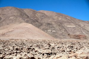 Denuncian destrucción de históricos geoglifos en Tarapacá