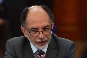 Confirman defensa del ministro Sergio Muñoz ante AC - Agencia UNO