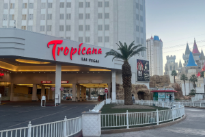 Fotografía del frontis del hotel y casino Tropicana de Las Vegas