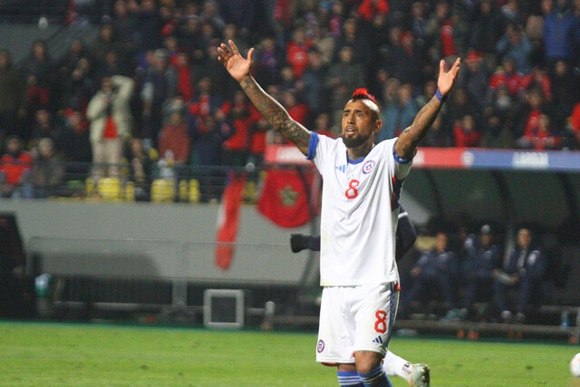 ¿Se ‘abuenó’ con Gareca? Arturo Vidal es citado para La Roja