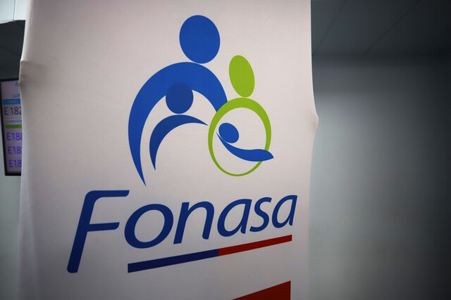 Contraloría y Fonasa