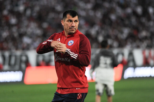 Tagle Gary Medel