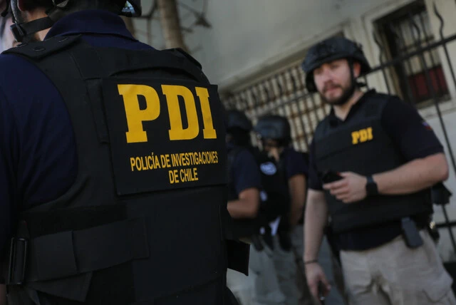 policía