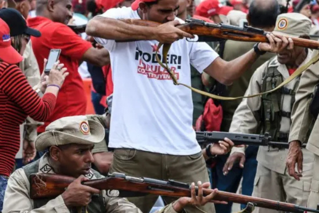 Maduro milicianos
