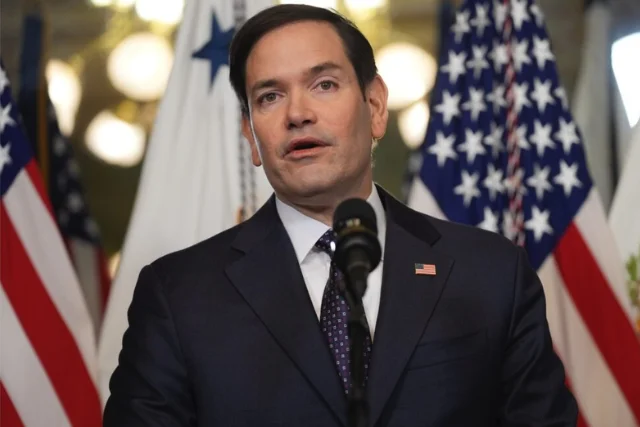 Marco Rubio gira