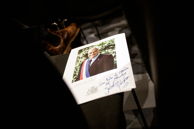 senado estatua piñera