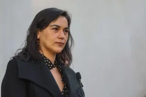 Exministra Siches