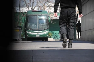 Santiago 1 no está subocupado: la verdadera ocupación de las cárceles según Gendarmería
