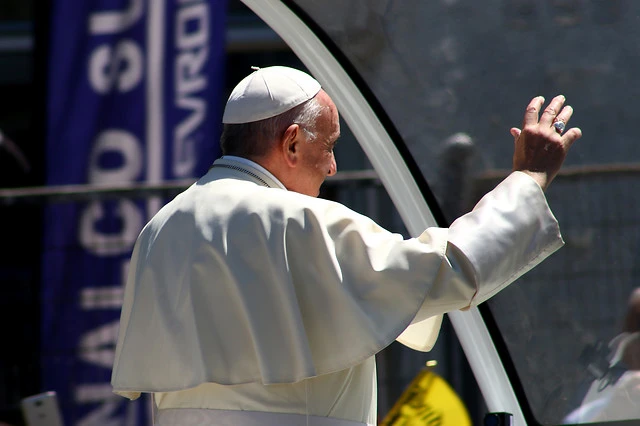 Papa Francisco tranquila