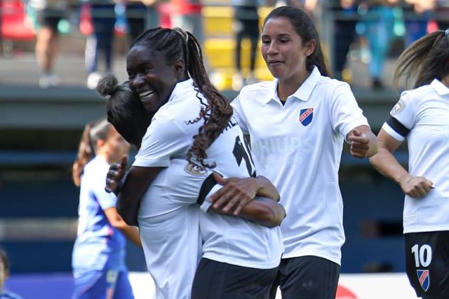 Colo Colo femenino gana el Superclásico chileno