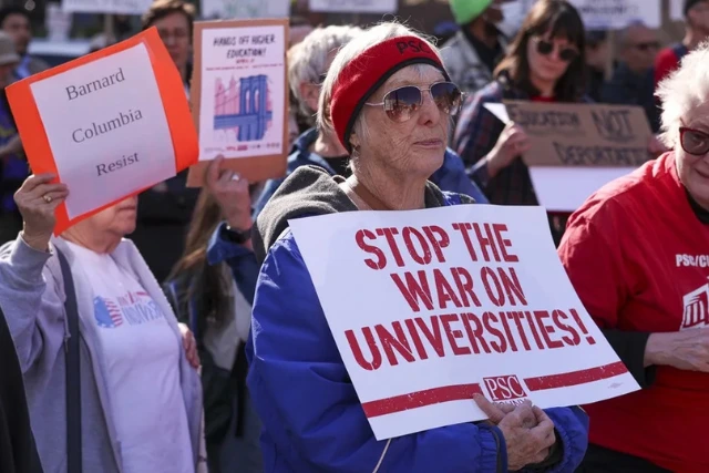 universidades trump