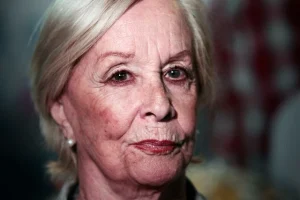 Delfina Guzmán reconocimiento