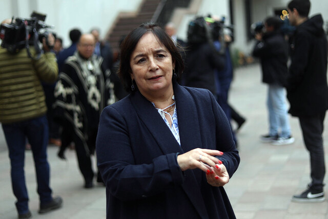 Aravena presiones políticas