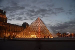 Louvre