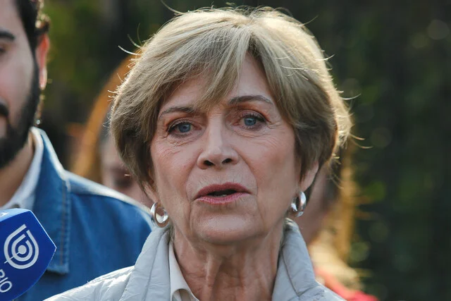 Matthei crisis de vivienda