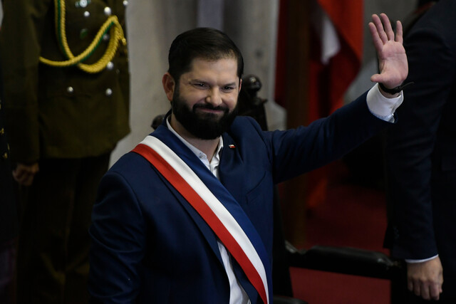 Presidente Boric pone mano firme ante la ANFP- FOTO: AGENCIA UNO