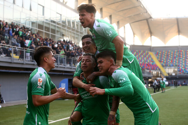 Audax Italiano se va a dormir como puntero. (Foto: Agencia Uno)