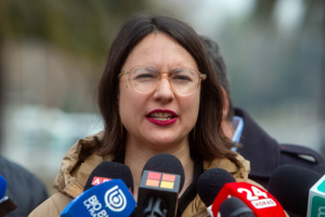 Hassler inhabilitarla