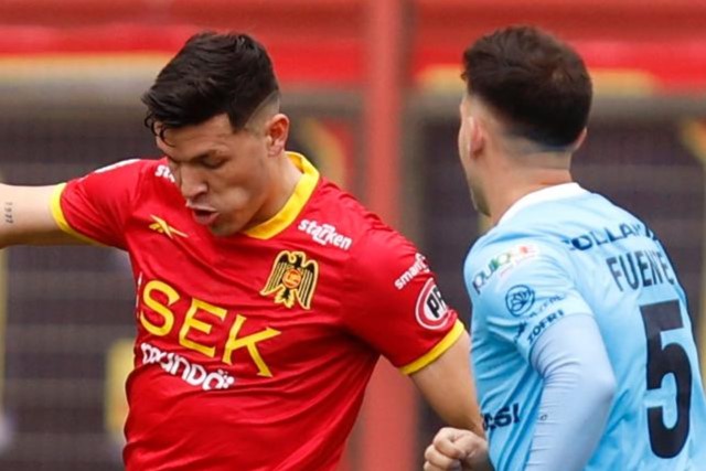 Unión Española e Iquique protagonizan polémico encuentro.