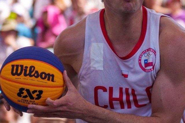 El Team Chile celebra su victoria sobre República Dominicana y se prepara para la final en Asunción 2025.