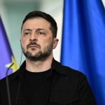 Zelensky acusa “terrorismo” tras bombardeo a central térmica