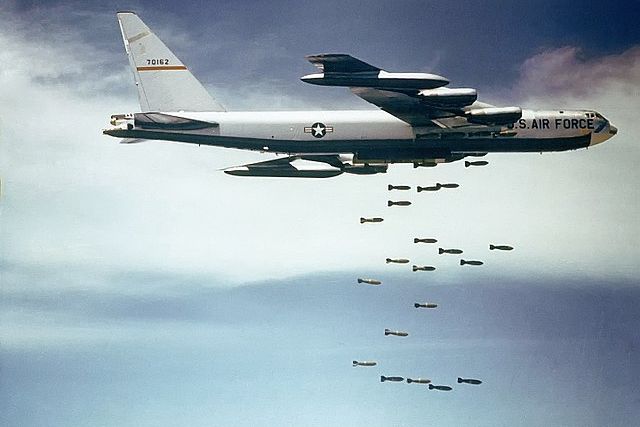 EE.UU ataca a Estado Islámico en Siria