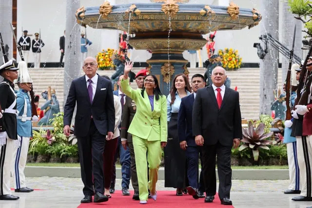 Director de la CIA se reunió con Delcy Rodríguez