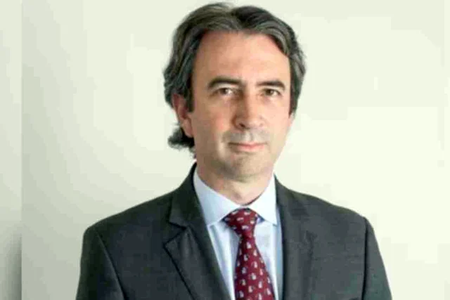 FA cuestiona que minera anuncie que su CEO será ministro antes que Kast