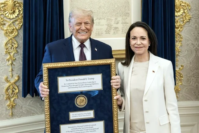 Corina Machado «presentó» el Premio Nobel de la Paz a Donald Trump