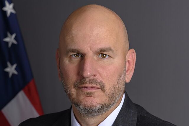 EE.UU. asegura que Chile seguirá en el Visa Waiver