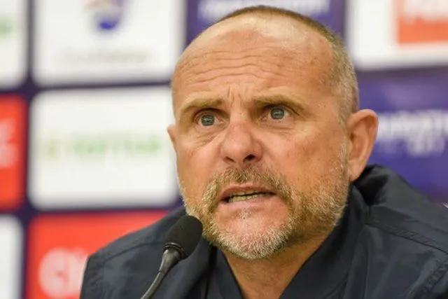 El primer caído: Javier Torrente deja de ser entrenador de Everton