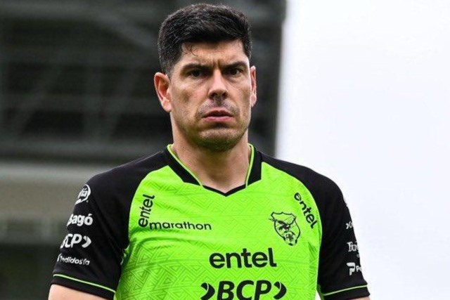 Carlos Lampe, arquero histórico de Bolivia