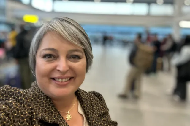 Jara critica rumbo del gobierno y llama a unidad opositora