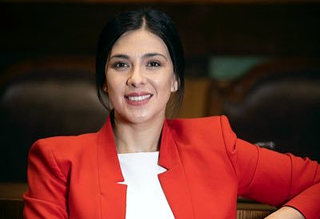 Cariola alerta por recortes presupuestarios e impacto en derechos sociales