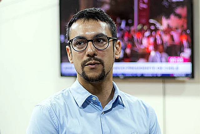 Alcalde de Peñalolén denuncia amenazas de muerte en redes sociales