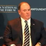 Pentágono remueve al secretario de la Armada de EE.UU.