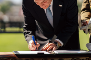 Kast Carabineros medidas