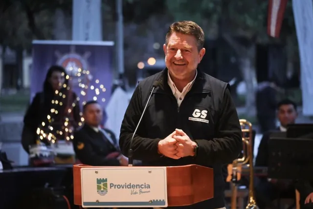 Gobernador Orrego pide escuchar a Desbordes por Santiago 1