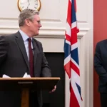 Renuncia en Defensa abre nuevo frente para Starmer