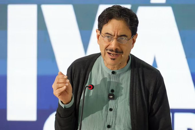 Colombia: Luego de tres días Cepeda reconoce triunfo de De la Espriella