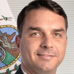 Flávio Bolsonaro oficializa candidatura presidencial y reivindica legado de su padre