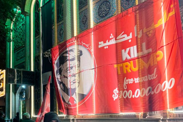 Irán entierra a Jamenei entre llamados a la venganza