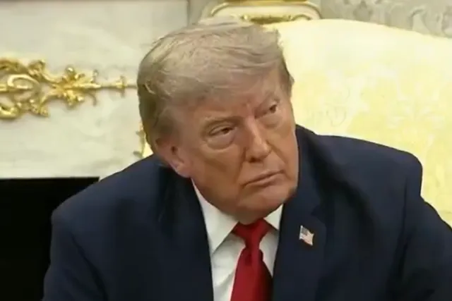 Trump sustituye tasa en Ormuz por acuerdos comerciales