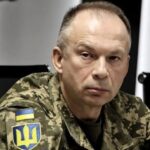 Zelensky nuevamente renueva mando militar