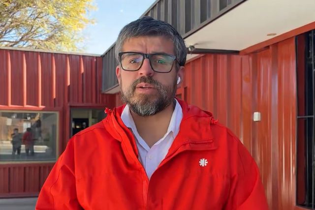 diputado Araya acusa “matonaje” contra Contraloría por caso Steinert