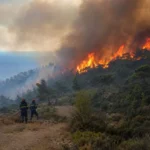 Vientos extremos agravan los incendios en Grecia