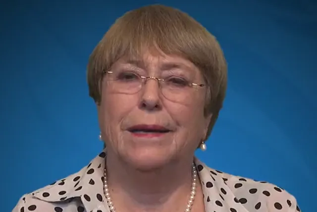 Bachelet retira postulación a la ONU y defiende su legado